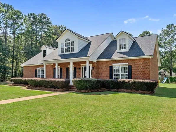 211 Fairethorne Dr, Leesburg, GA 31763