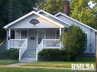 515 W Center St, Girard, IL 62640