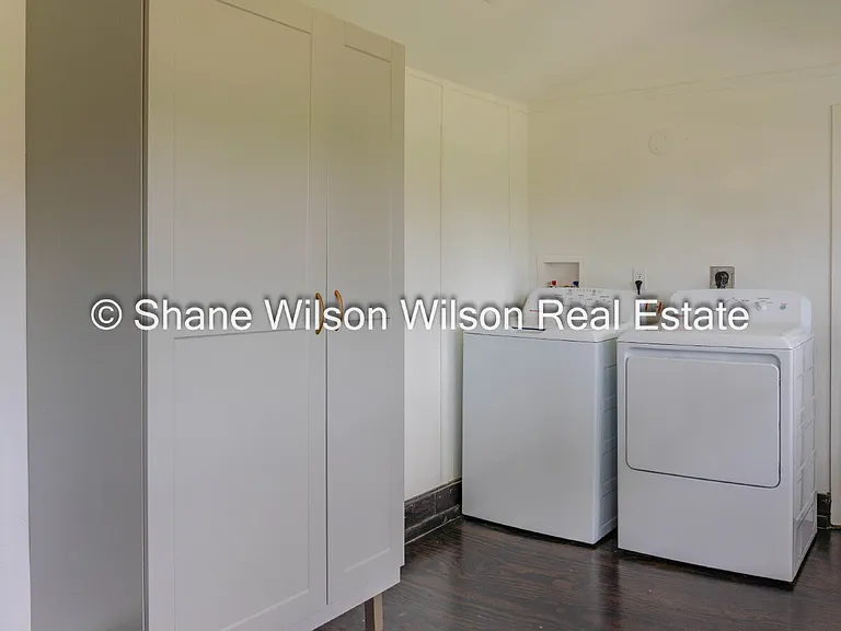 2406 Bailey Ave — Photo 7