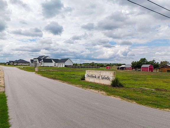 2nd image of 930 Inka Rd