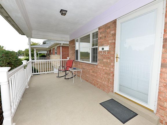 5th image of 2984 Westbourne Dr