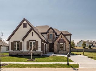 12708 Creekside View Dr, Saint Louis, MO 63141