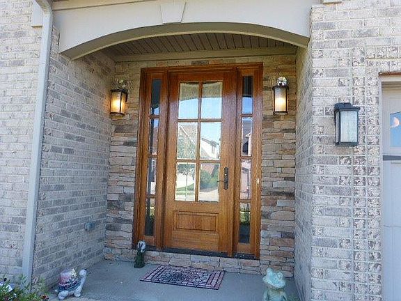 3rd image of 2432 Coroneo Ln