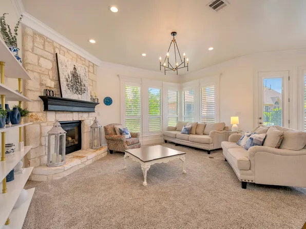 221 Versailles Ln, Keller, TX 76248