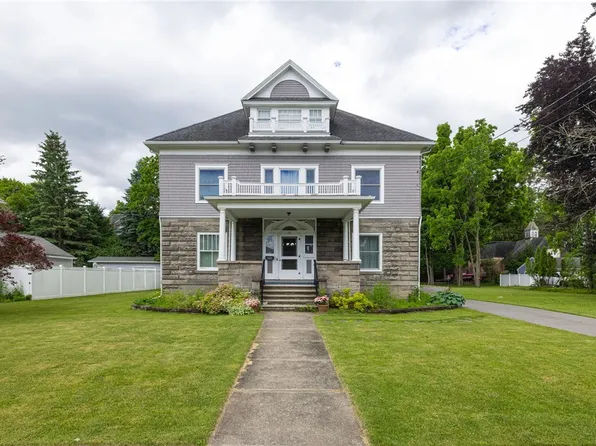 131 Grant St, Newark, NY 14513