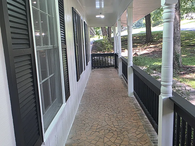 Williamsburg Ct — Photo 11