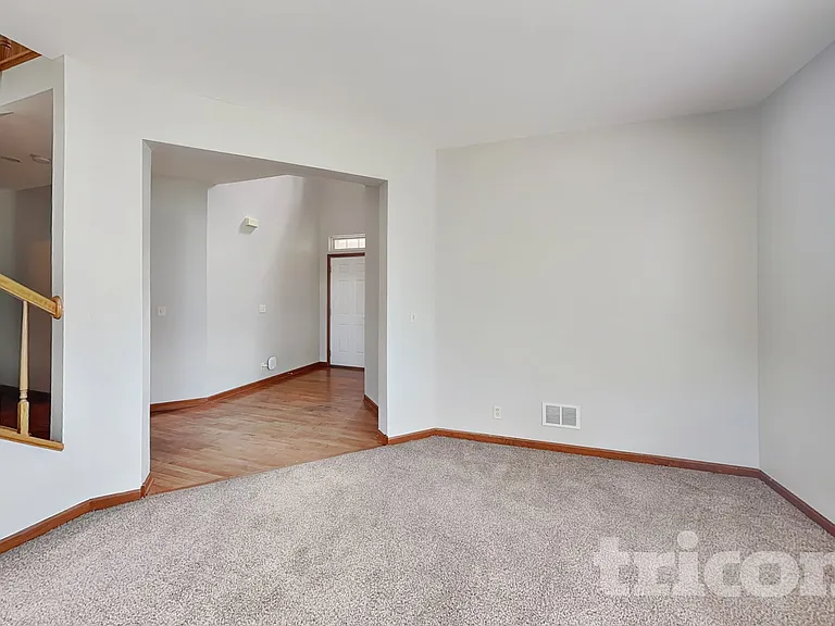 1278 McDole Dr — Photo 2