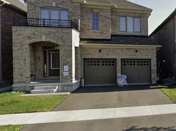 1297 Apollo St, Oshawa, ON L1K 3E7