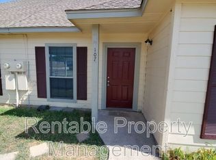 107 Collett Ct, Weatherford, TX 76088