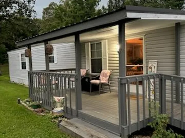 4894 Wall St, Kuttawa, KY 42055