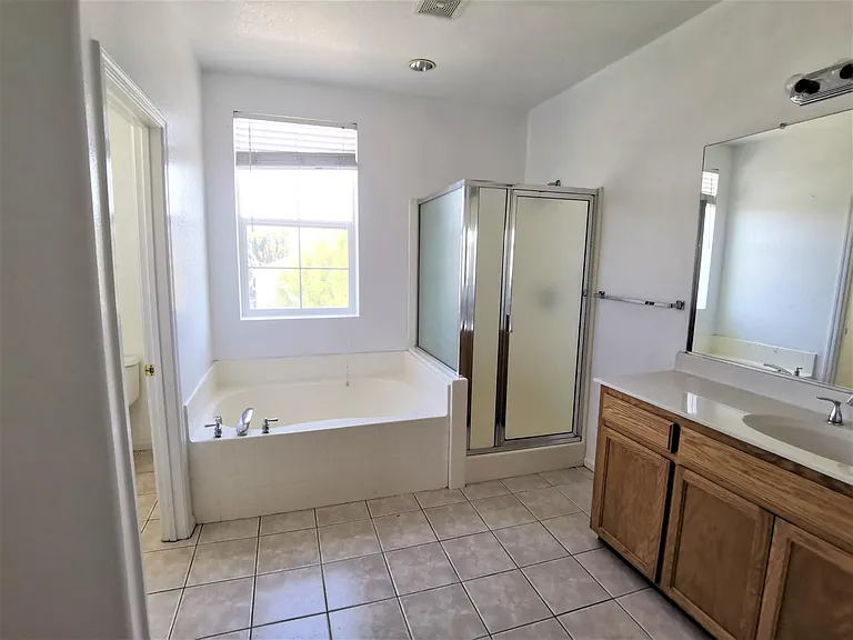 10413 Bunker Ln — Photo 21