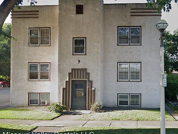 3rd image of 212 W Broadway Ave APT 3