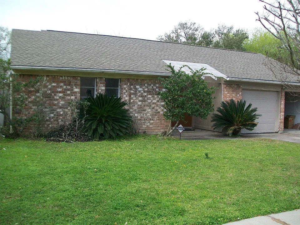 2526 Valley Forest Dr