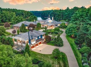 32 Wisteria Dr, Dover, NH 03820