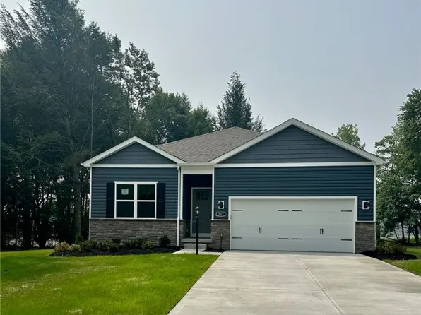 117 Winterwood Dr, Butler, PA 16001