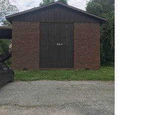 807 S Morrison Ave #D, Collinsville, IL 62234