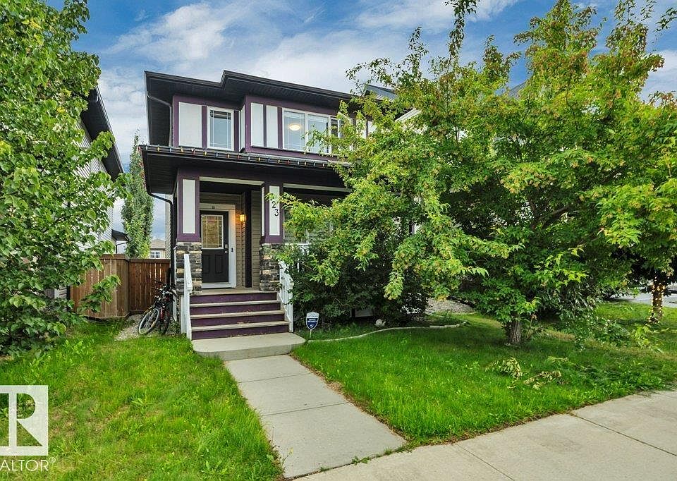 1st image of 723 Secord Blvd NW