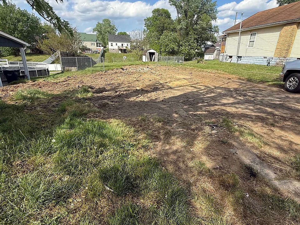 2nd image of 3815 Blackburn Ave