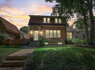 3270 S Lenox St, Milwaukee, WI 53207