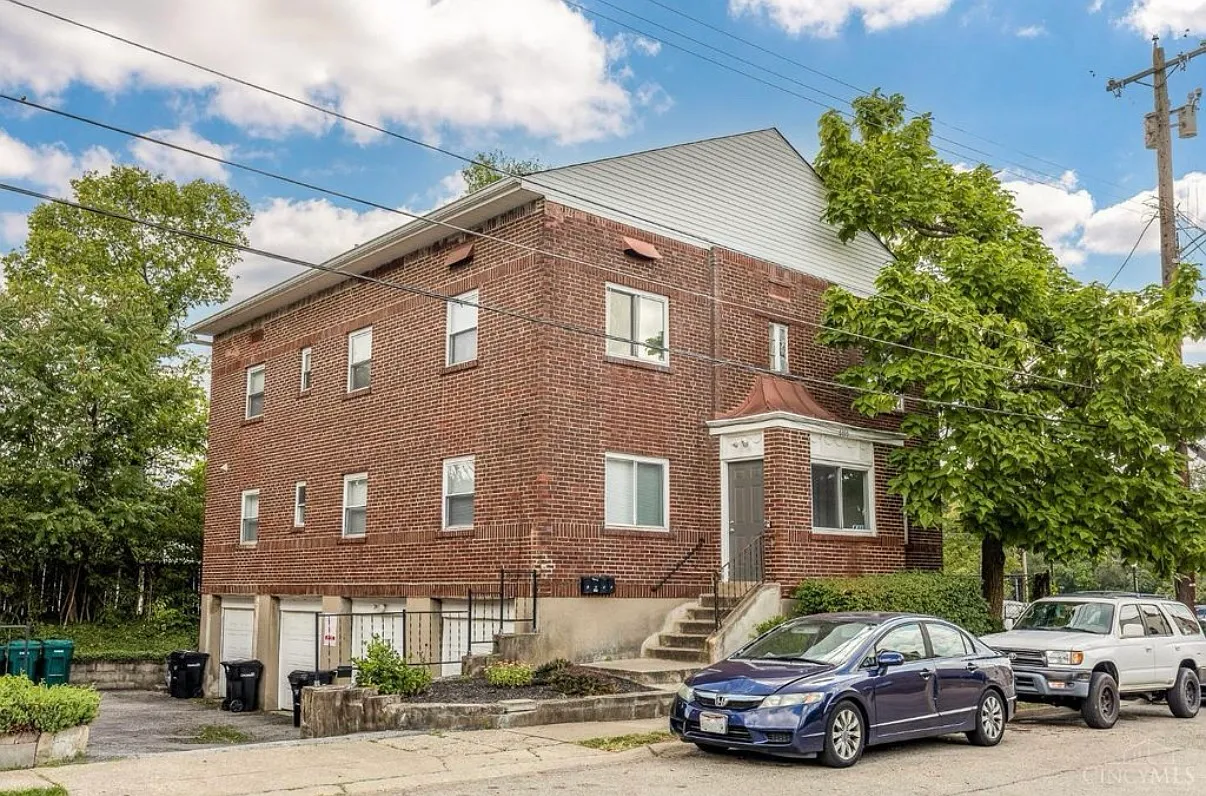 1 bed, 750 sqft, $1,195 — Photo 1
