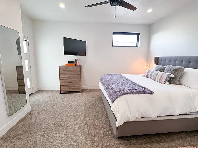 3rd floor primary bedroom