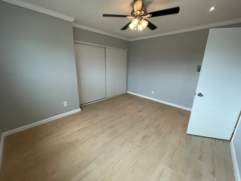 730 N Mariposa Ave — Photo 12