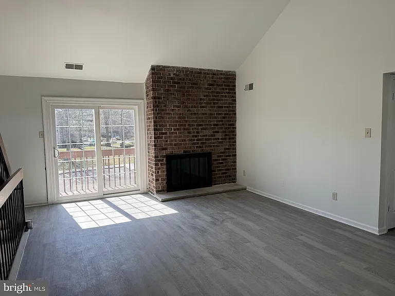 632 Palmer Ln #B — Photo 6