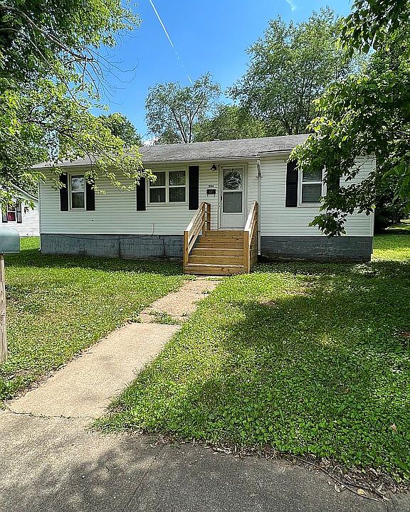 1st image of 504 Bonnie St