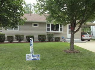 23 W Enlow Dr, Decatur, IL 62521