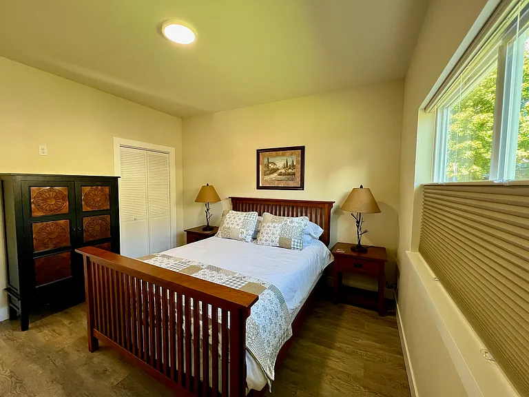 420 Euclid Ave #1 — Photo 4