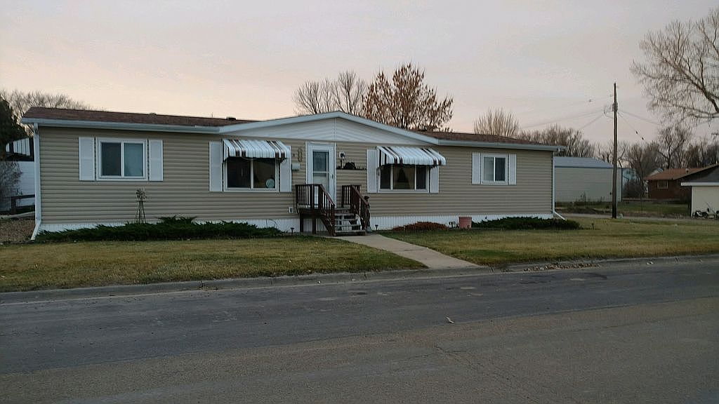303 3rd Ave E, Scobey, MT 59263 Zillow