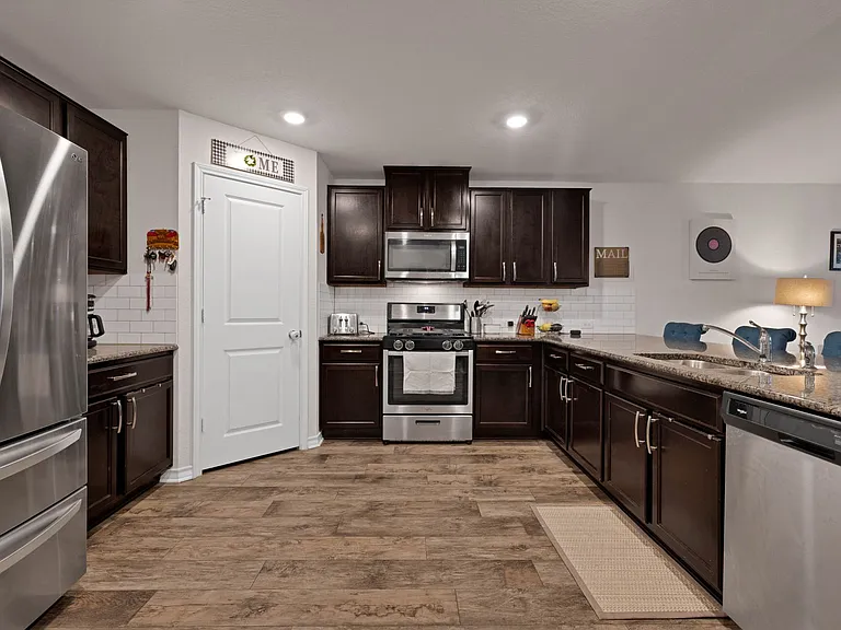 14722 Goldfinch Way — Photo 7
