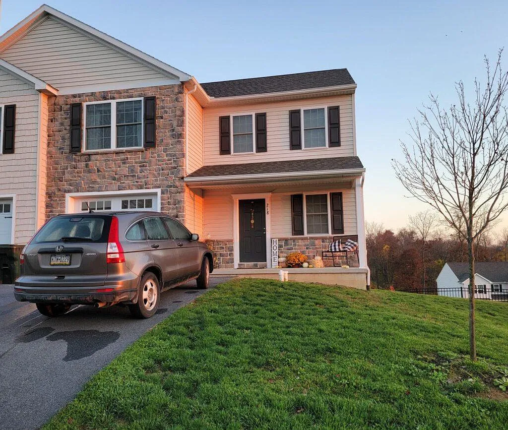 218 Red Fern Dr photo 1