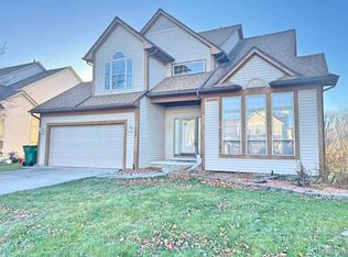 5660 Cary Dr, Ypsilanti, MI 48197