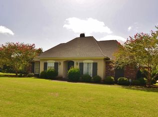 12296 Star Hill Trc, Saint Francisville, LA 70775