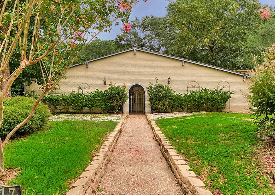 1st image of 1117 Rolling Springs Dr