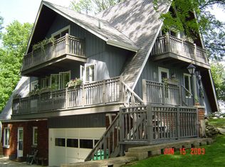 38220 Pleasant Valley Rd, Willoughby Hills, OH 44094