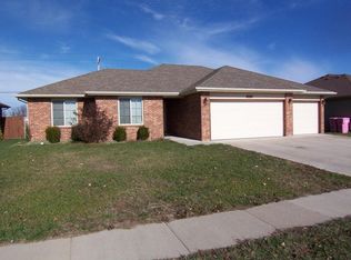 4399 W Nicholas St, Springfield, MO 65802