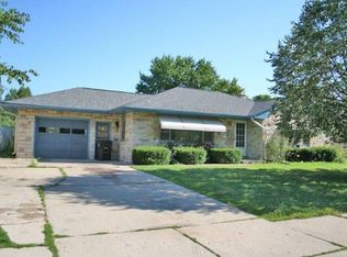 N84W16154 Menomonee Ave, Menomonee Falls, WI 53051