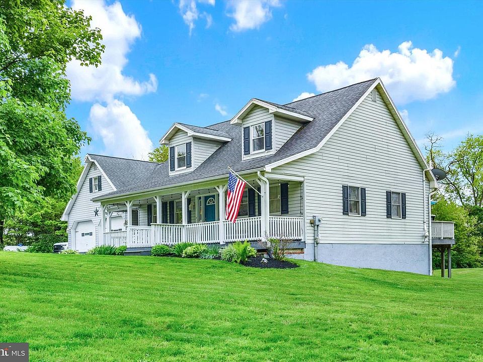1st image of 364 Beagle Rd