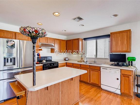 5th image of 804 Laguna Heights Ave