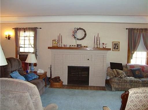 2nd image of 65 University Dr