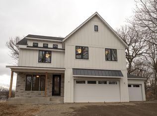 2116 65th St E, Inver Grove Heights, MN 55077