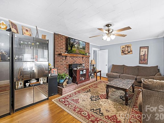 5th image of 1512 Glenwood Ave