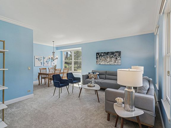 4th image of 110 Whitehall Ct