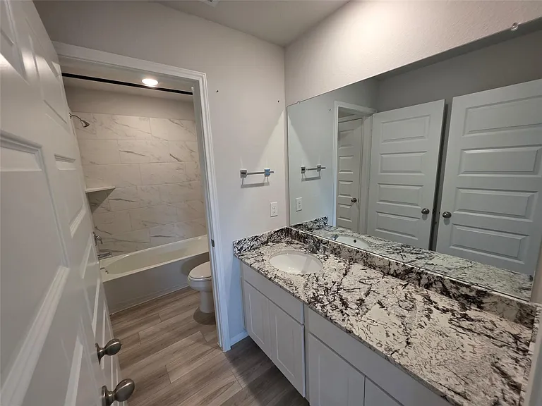 110 Elm Tree Cir — Photo 17