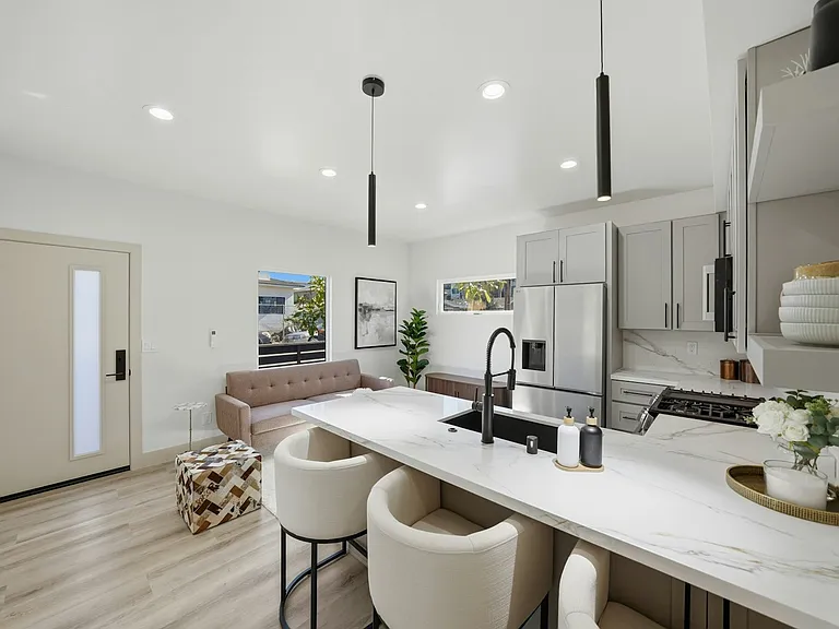 422 Arbor Dr — Photo 4