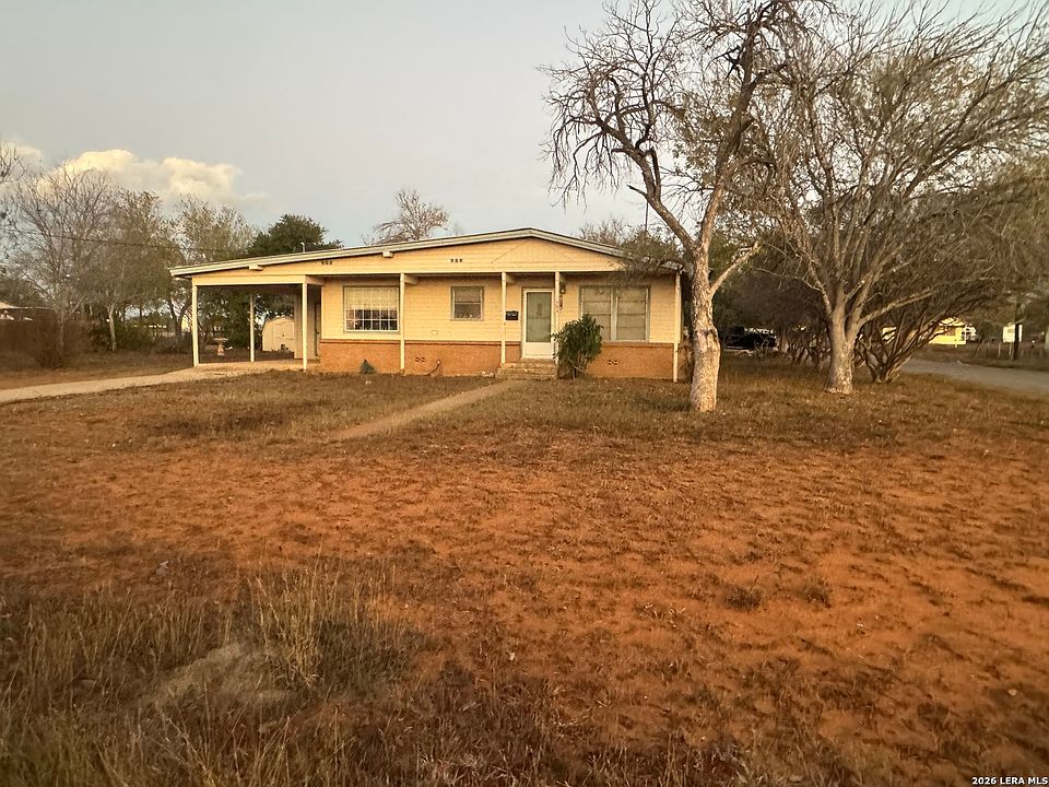1st image of 504 N Cedar