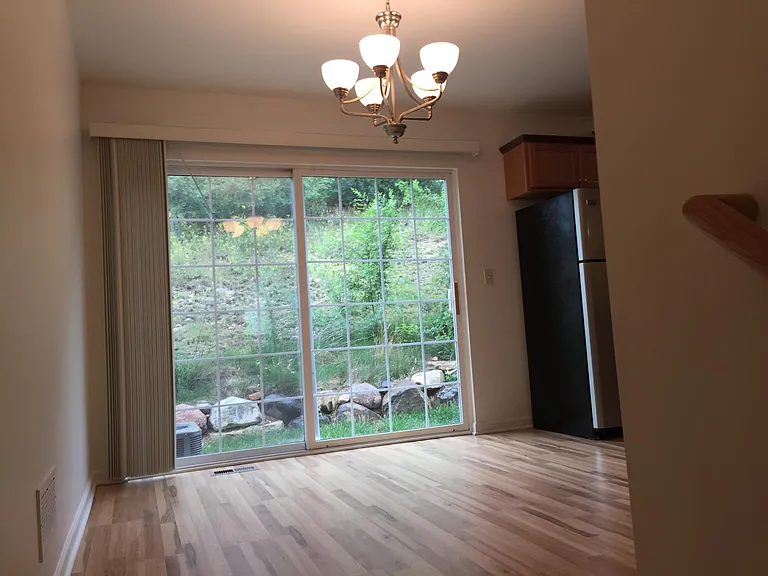 1129 Ridge Creek Cir #102 — Photo 4