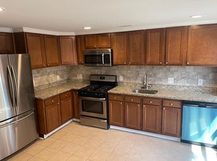 904 Winsap Ct, Baltimore, MD 21227